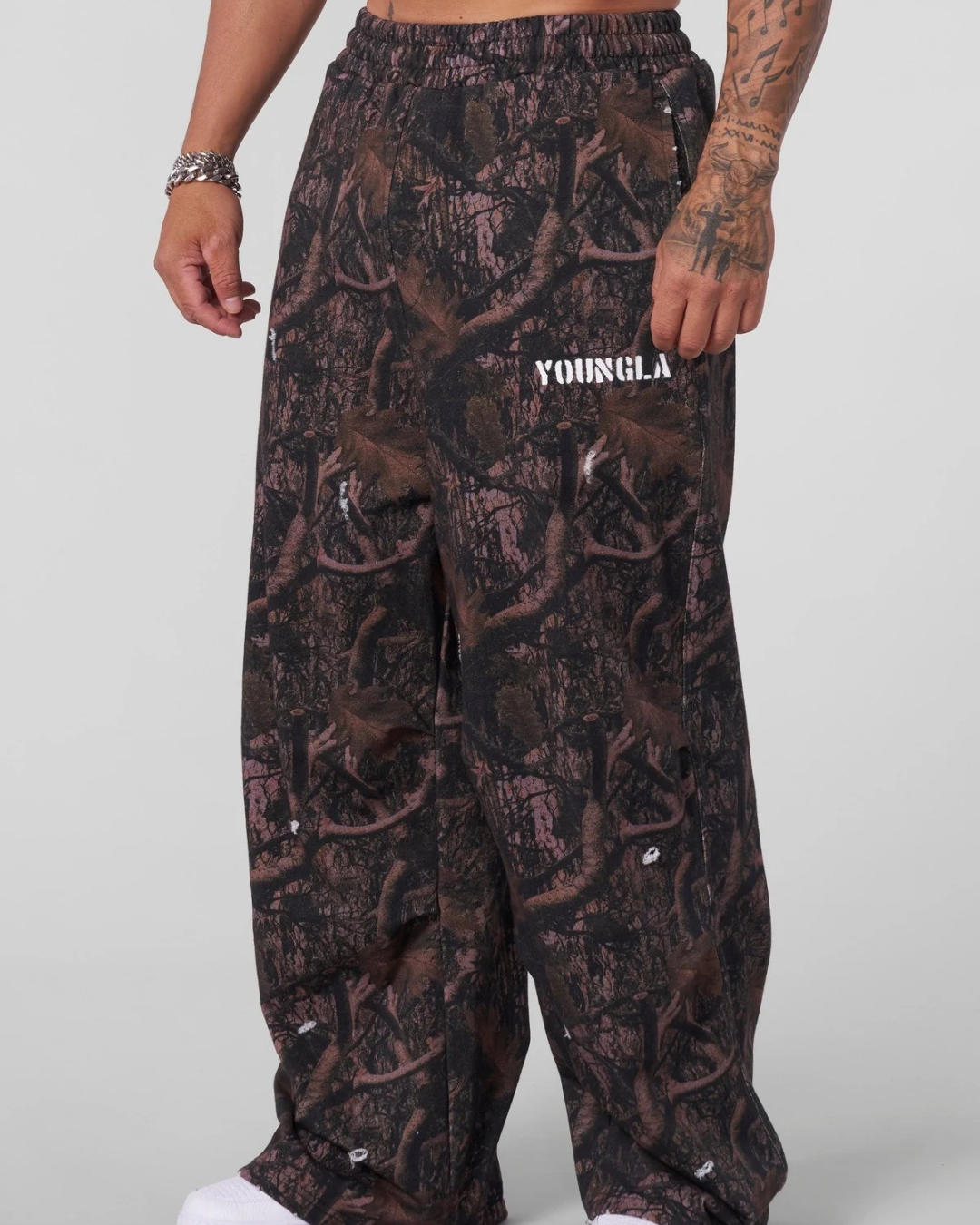 BAGGY ASS SWEATS