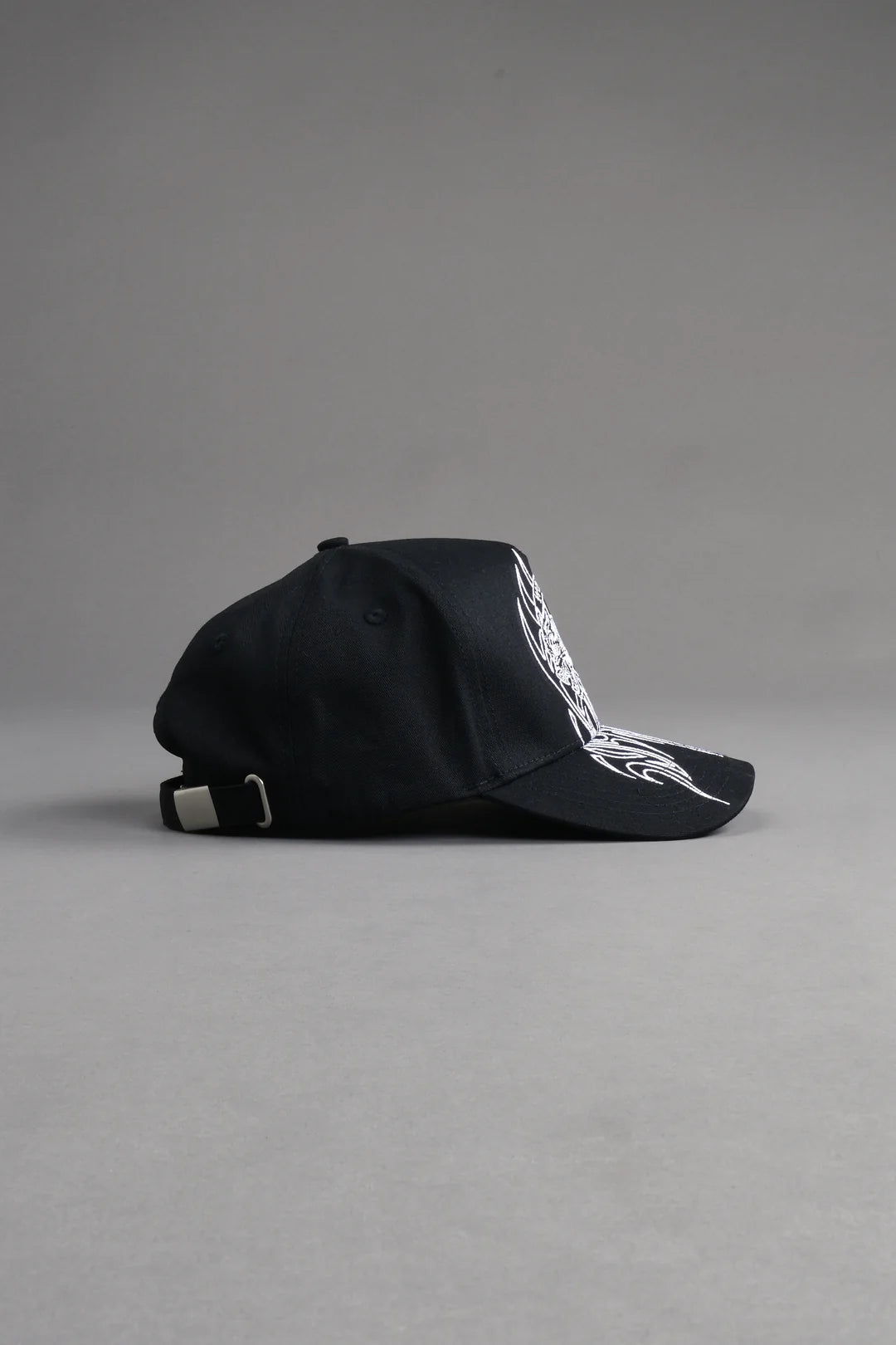 FINITE FLAME 5 PANEL HAT IN BLACK