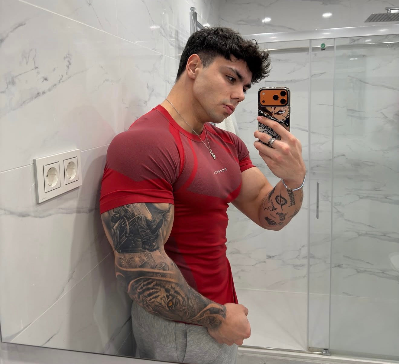 Youngla , Apex Compression