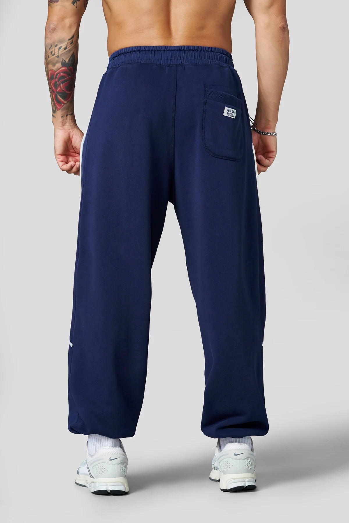 Youngla , GOLDEN ERA PIPING JOGGERS ( Navy)