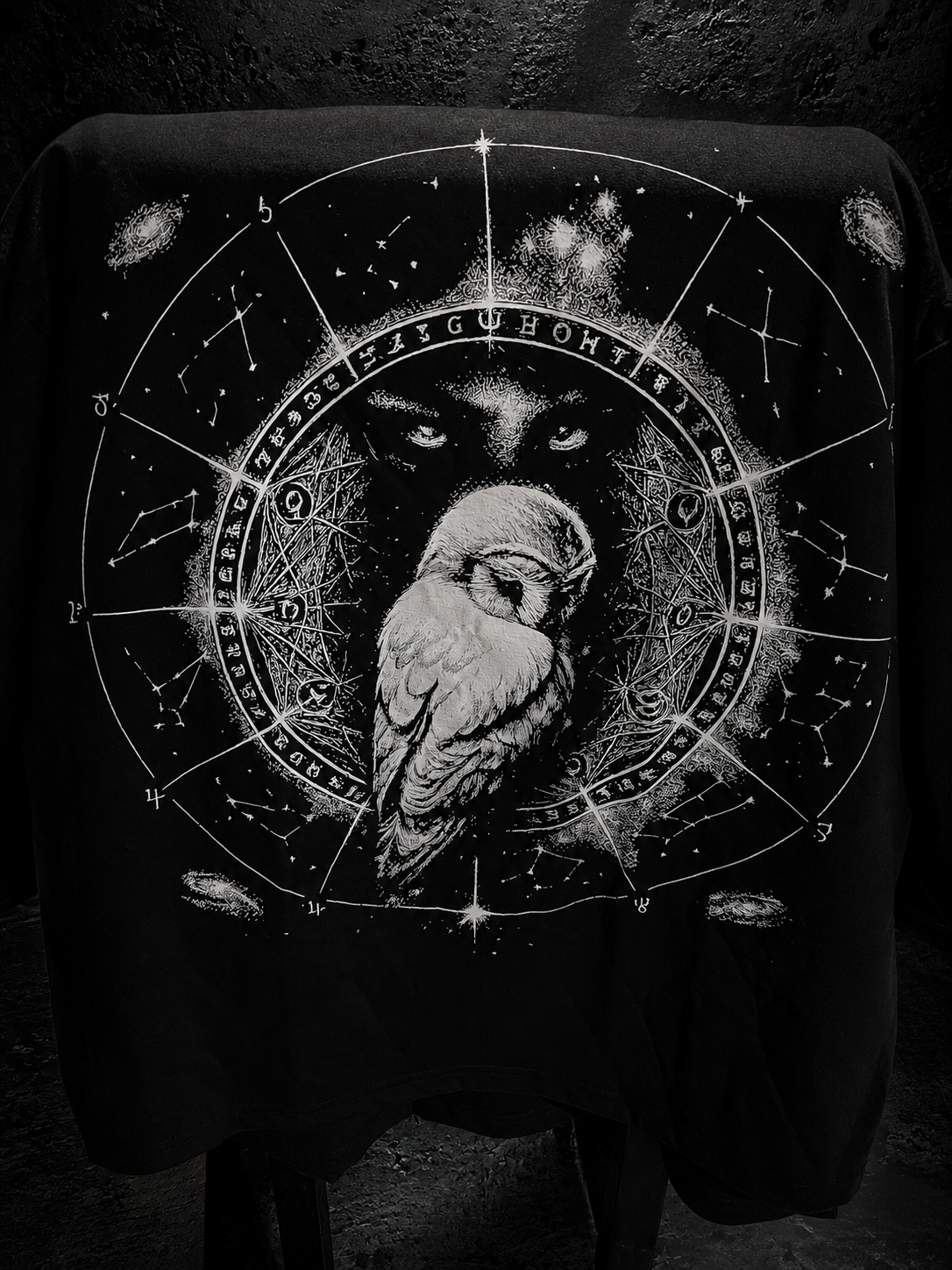 P 92 ,The Eyes of the Witch  , ( Chapter I : Antagonistic , Beginnings , Oversized Fit In Black, Piezas unicas ‼️,50% reservas