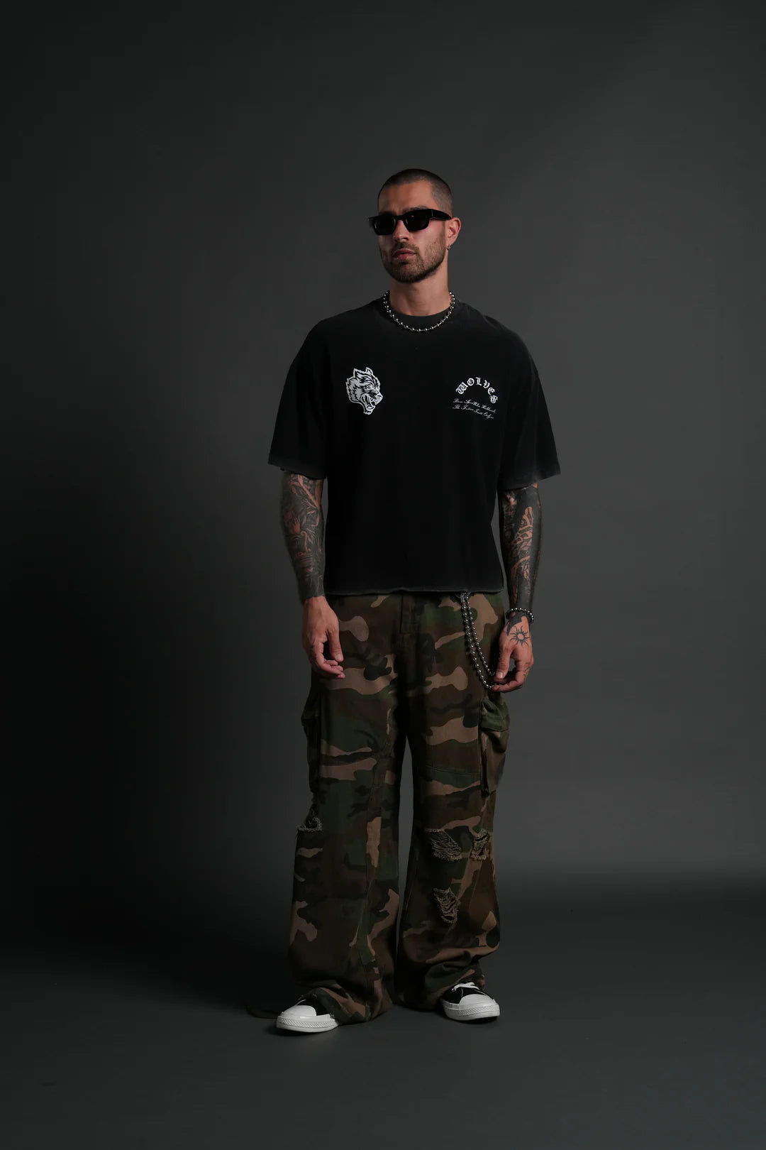 TIMELESS PREMIUM RAW HEM "BOX CUT" UNISEX TEE IN BLACK